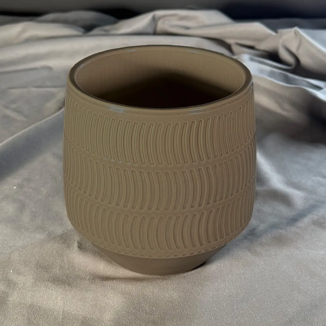 Keramikvase „Soft Lines“ – 16 cm | Beige – Bild 4